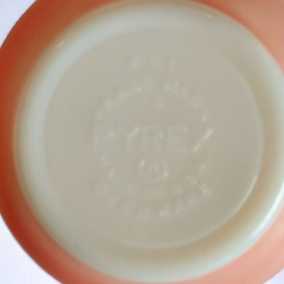 "RARE" Authentic 1950's Pyrex Pink Nesting Mixing Bowls Set of 4 - Picture 15 of 15